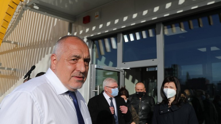 По-късно премиерът посети и новия корпус на УНСС в столицата